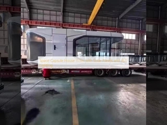 Ruimtecapsulehuis 11,5m met zonnepanelen en LED-verlichting