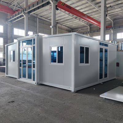 Totaal netto gewicht 3,75 ton Uitbreidbaar containerhuis met vooraf geïnstalleerd elektrisch systeem en aanpasbaar ontwerp
