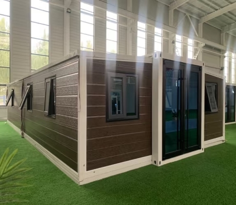 40ft Expandable Container Home with Folding Size 11800 × 6220 × 2480mm Extended Size 5900*6300*2480mm and Bamboo Plywood Ground Main Frame