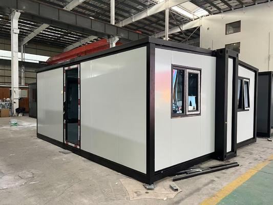 Uitbreidbare Prefab Huizen met 12KW Stroomverbruik, 27,5 m² Vloeroppervlakte voor 2-4 Personen Capaciteit